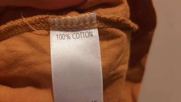 Shirt tag showing 100% cotton