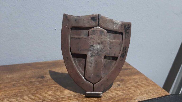 Small medieval inspired shield